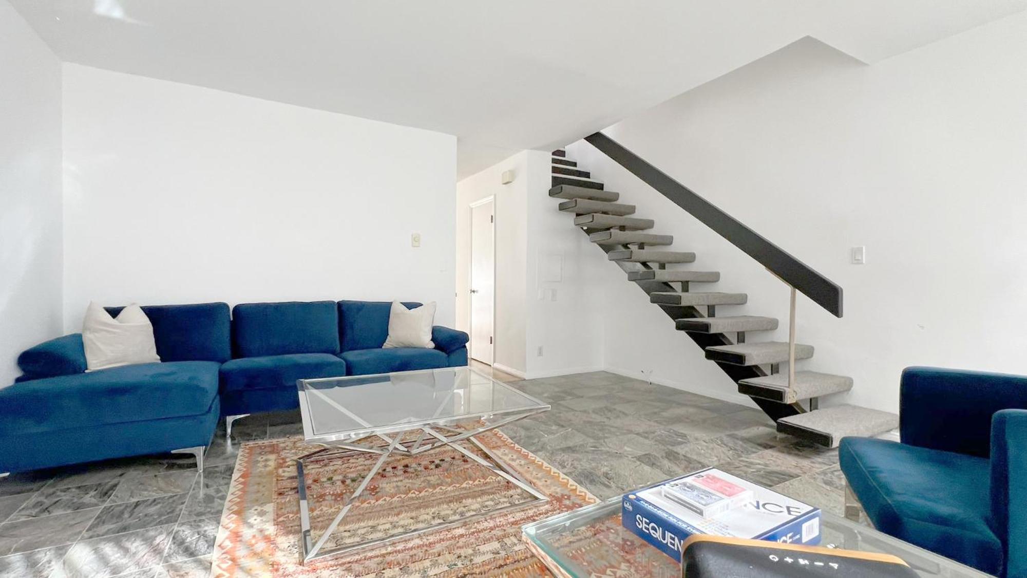 Coastal Retreat Steps From The Santa Monica Apartment