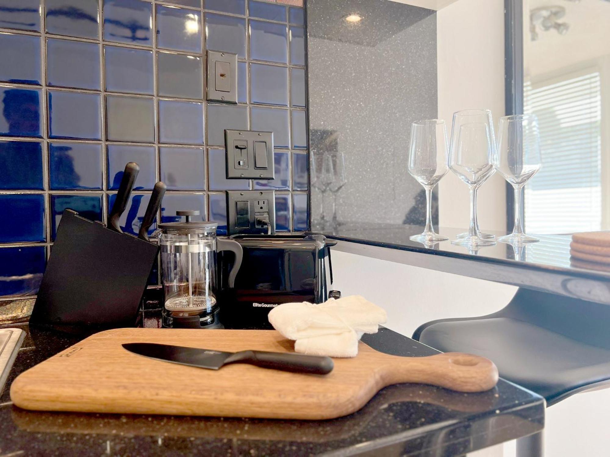 Coastal Retreat Steps From The Santa Monica Apartment Los Angeles